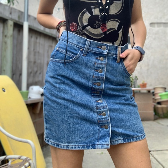 RARE Vintage Levi’s 900 Series Jean Skirt - Picture 7 of 8